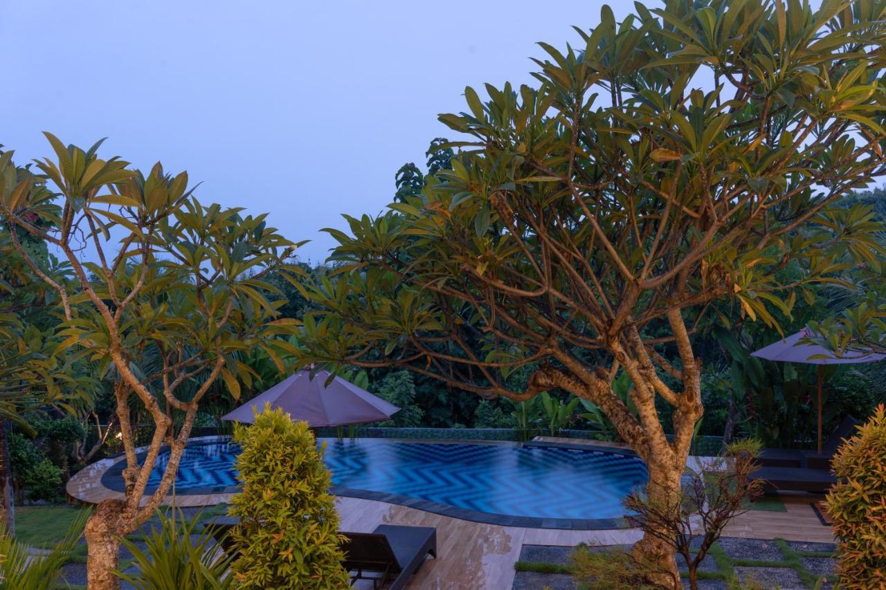 Arunika Cottage Batununggul Exterior foto
